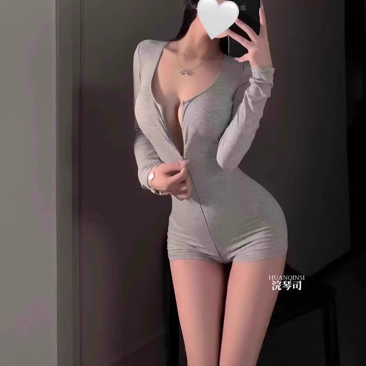 美式辣妹长袖连体裤女秋季2025新款气质高腰修身显瘦休闲连衣短裤