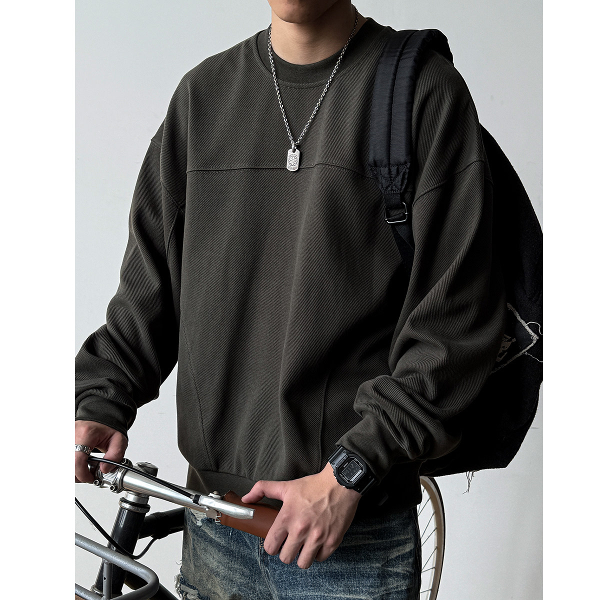 430G重磅分割解构肌理感圆领卫衣