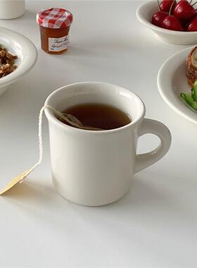 On the table - 乳白系列陶瓷马克杯 水杯 美式咖啡杯 240ml