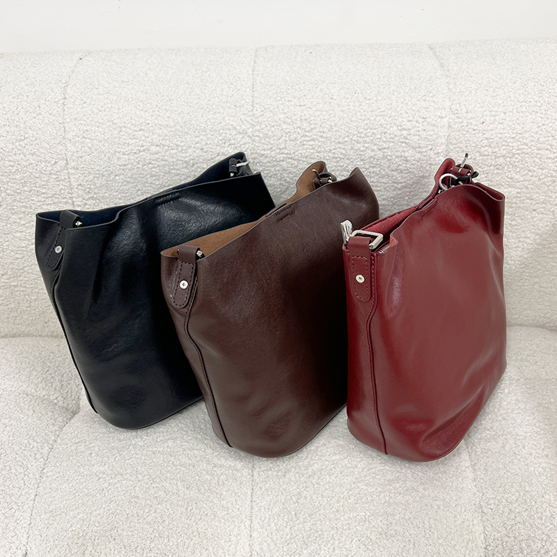 牛皮时尚单肩手提水桶包