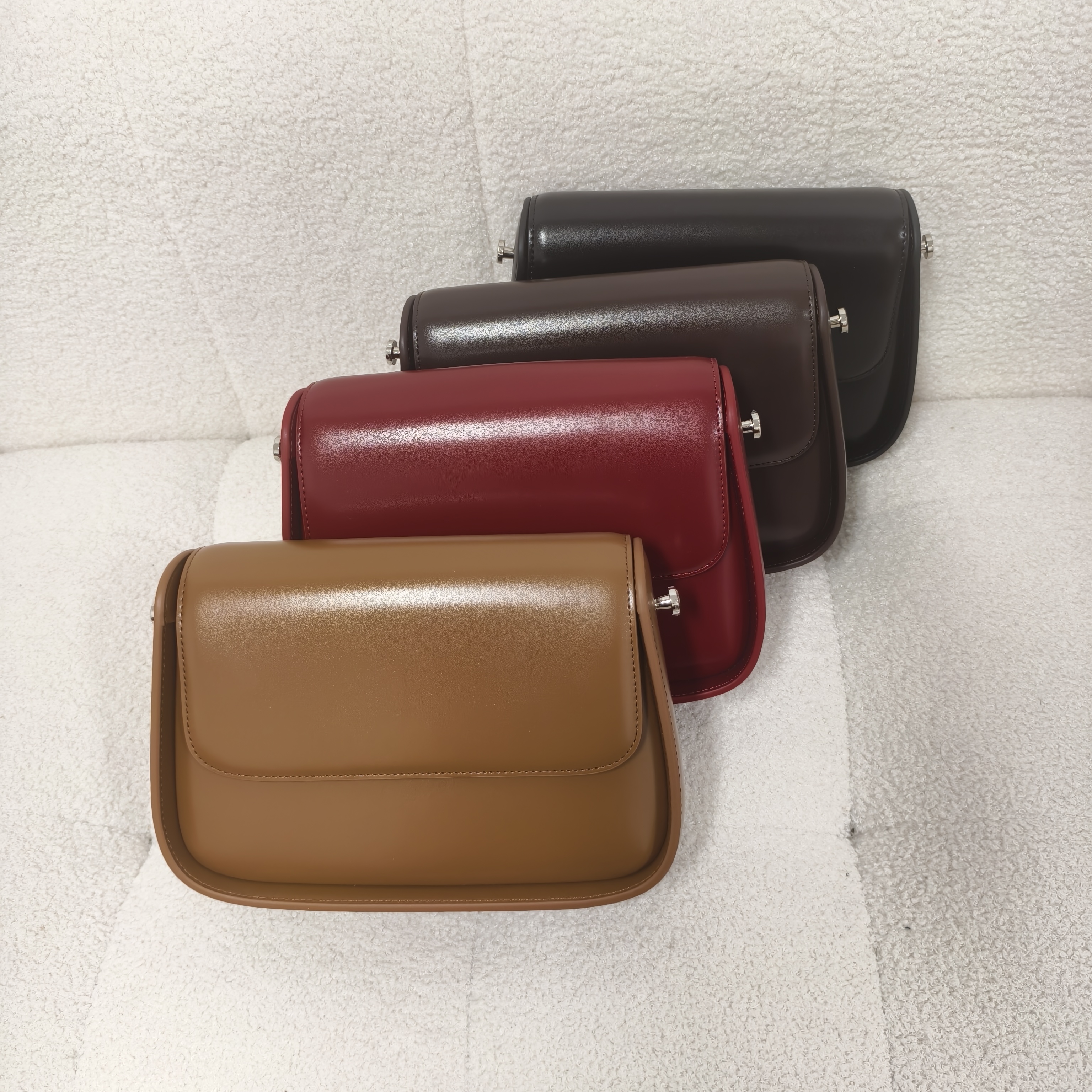 【橙庐】508272牛皮手抓斜挎两用元宝包 女时尚休闲百搭真皮复古