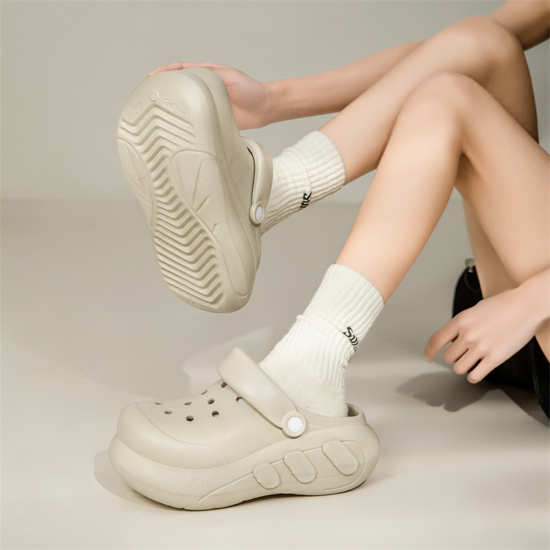 厚底洞洞鞋女款2025夏季新款外穿时尚百搭防滑防水包头凉拖鞋女士