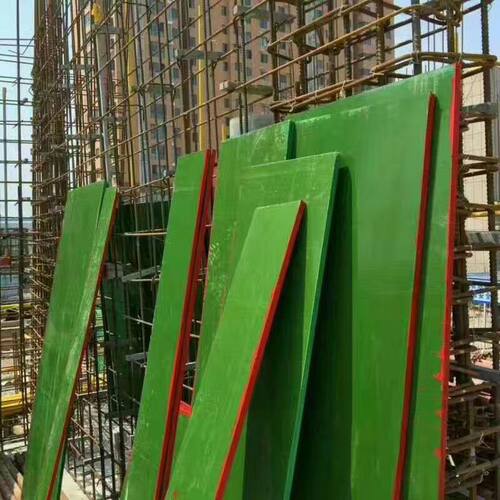 绿塑模板工地施工覆塑木模板重量轻施工快可重复用30次以上