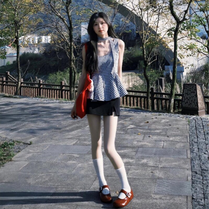 VKSOD设计感格子挂脖丝带背心女图片