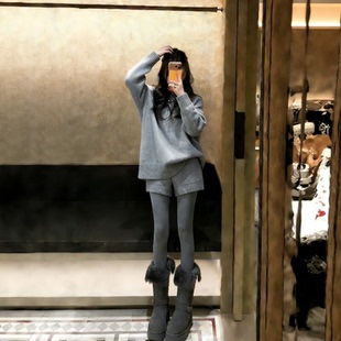 韩系时尚穿搭套装慵懒风灰色宽松毛衣针织衫女秋冬季百搭休闲短裤