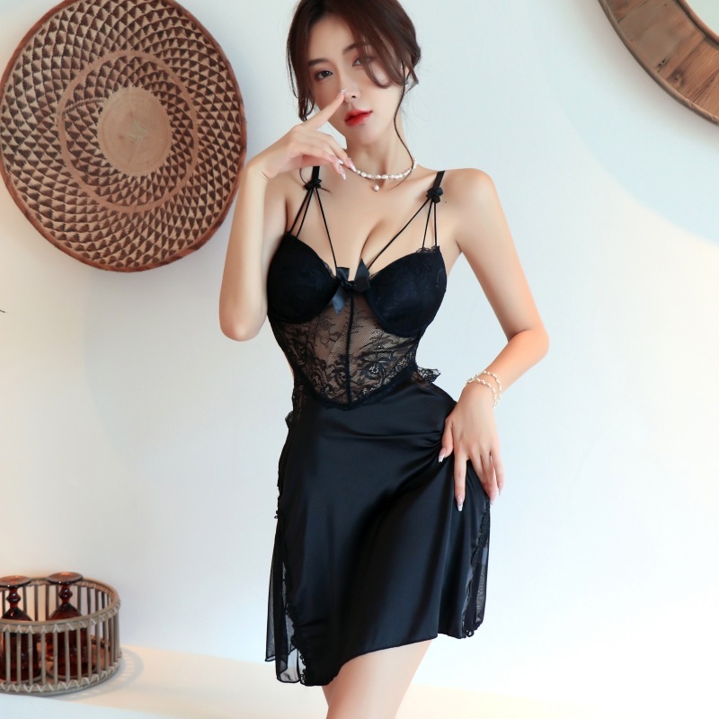 带胸垫睡衣女款性感钢托聚拢夏季冰丝吊带睡裙蕾丝美背高级感睡袍