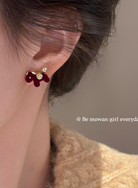 马上有钱~复古红色丝绒小马耳环女早春高级感耳钉新年巨好看耳饰