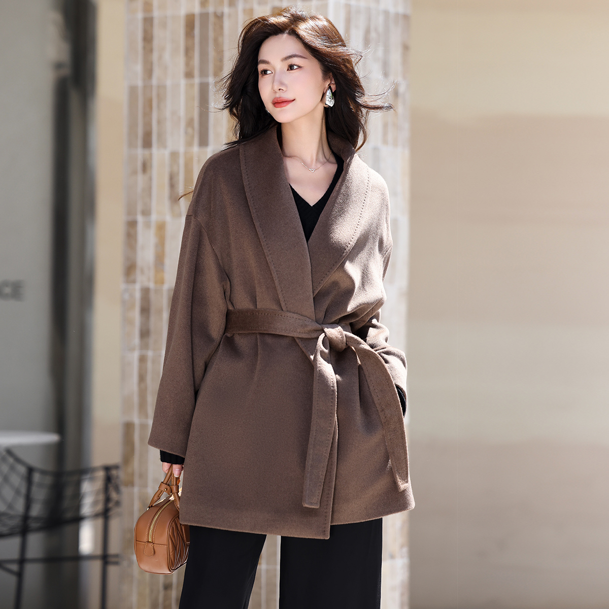 悦戎青果领100%纯绒紫绒大衣短款