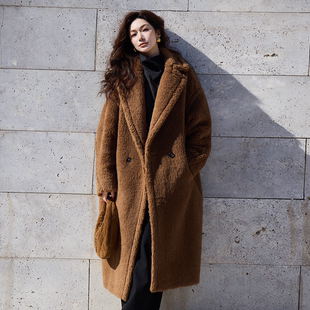 悦戎2025秋冬新款女士泰迪颗粒绒大衣加厚带里衬羊毛羊驼毛呢外套