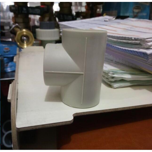 PPR三通 PPR管米黄色正三通 等径三通20 25 32 40 50 63 75 90110