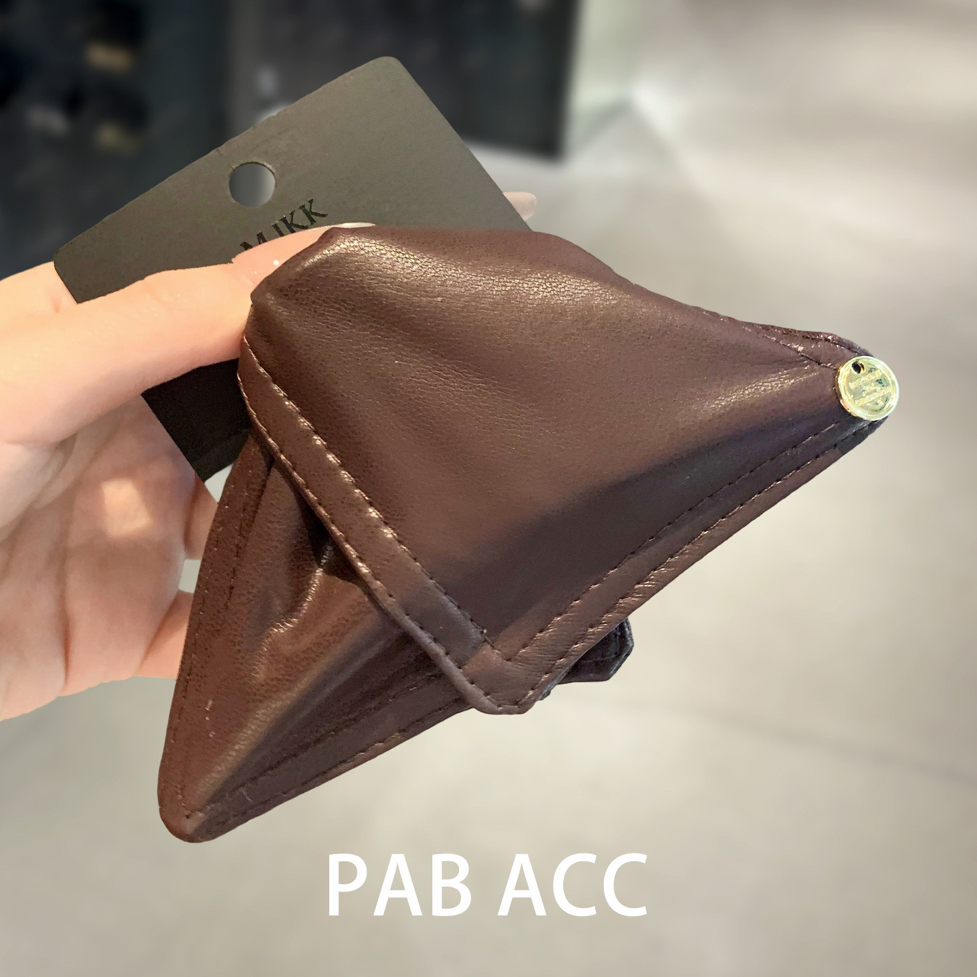 韩国设计复古皮质金标三角抓夹高级感后脑勺轻奢新款气质发夹头饰,饰品/流行首饰/时尚饰品新,发饰,淘宝优惠券,粉丝福利购,淘宝优惠卷