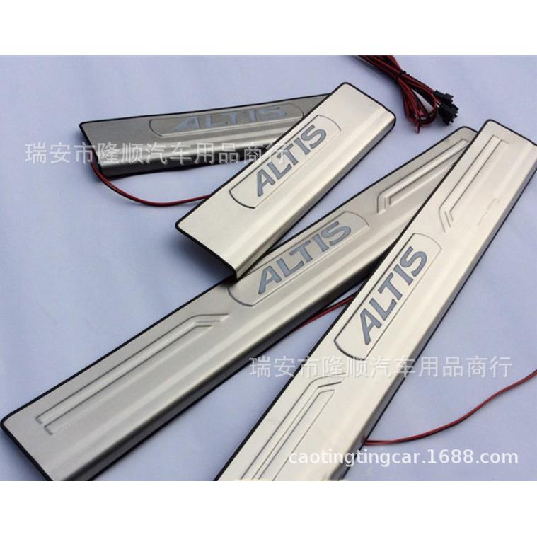 外贸款14-19款卡罗拉Altis不锈钢带灯门槛条LED迎宾踏板改装
