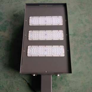 LED网球场灯具运动场馆灯具100W 模组型普瑞芯片，东棱驱动