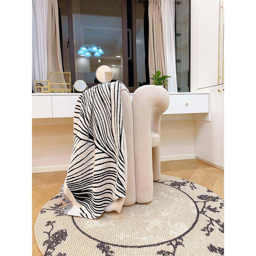 Bue梳r网红化妆椅WEK感约现代简化凳子轻妆奢奶油风妆台设计师椅