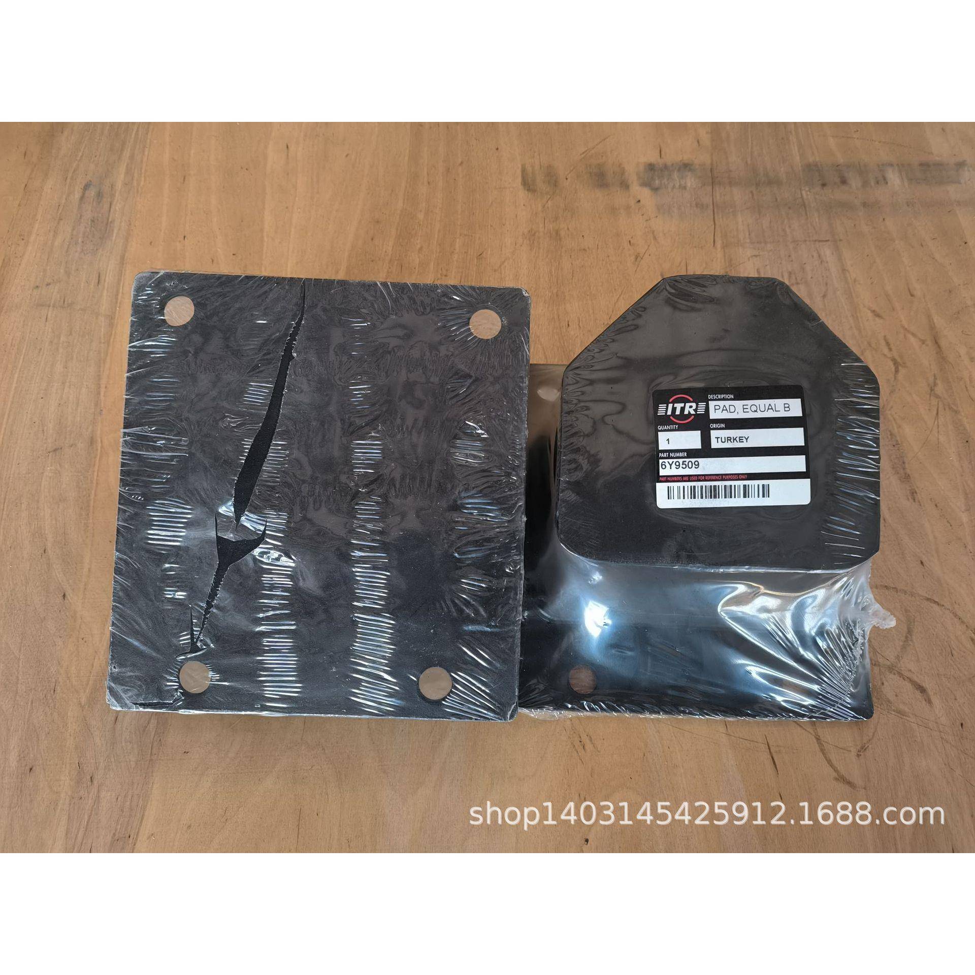 6Y959卡特彼勒D8N推UVM机-平衡梁/平土衡杆减震块减震垫-胶块0-橡