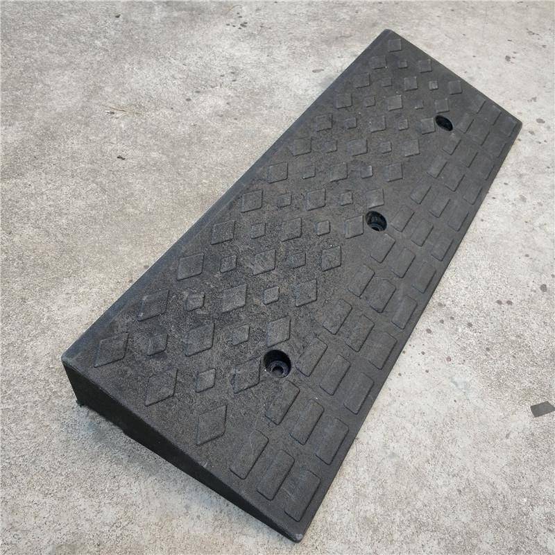13CM路车沿坡斜坡上坡垫马路1牙槛台阶子板汽爬门坡道三角垫减速