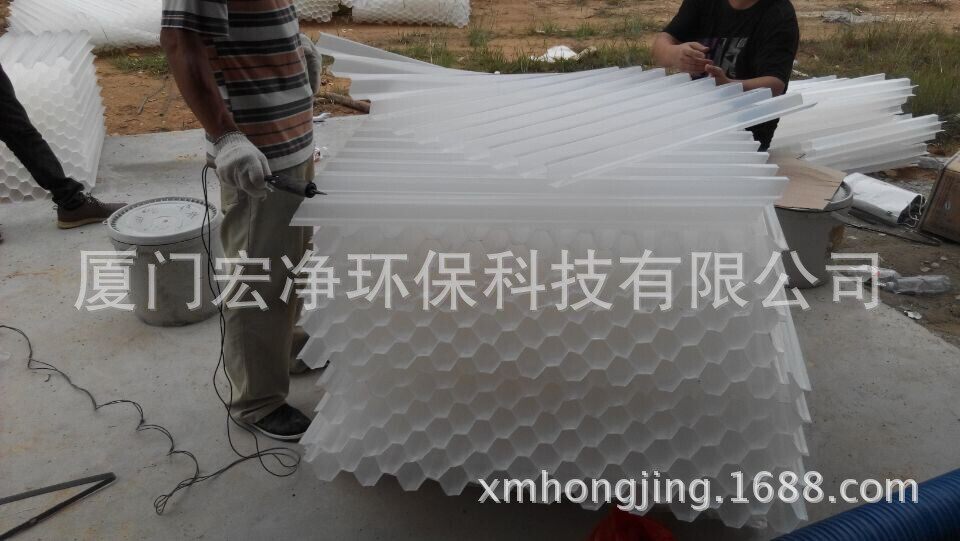 福建聚丙烯蜂窝斜管填料哪家强咨询厦门宏净环保质量保证包安装