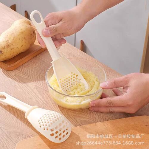 多功能漏勺料理勺家用厨房婴儿辅食工具土豆压泥捞面小勺mrun