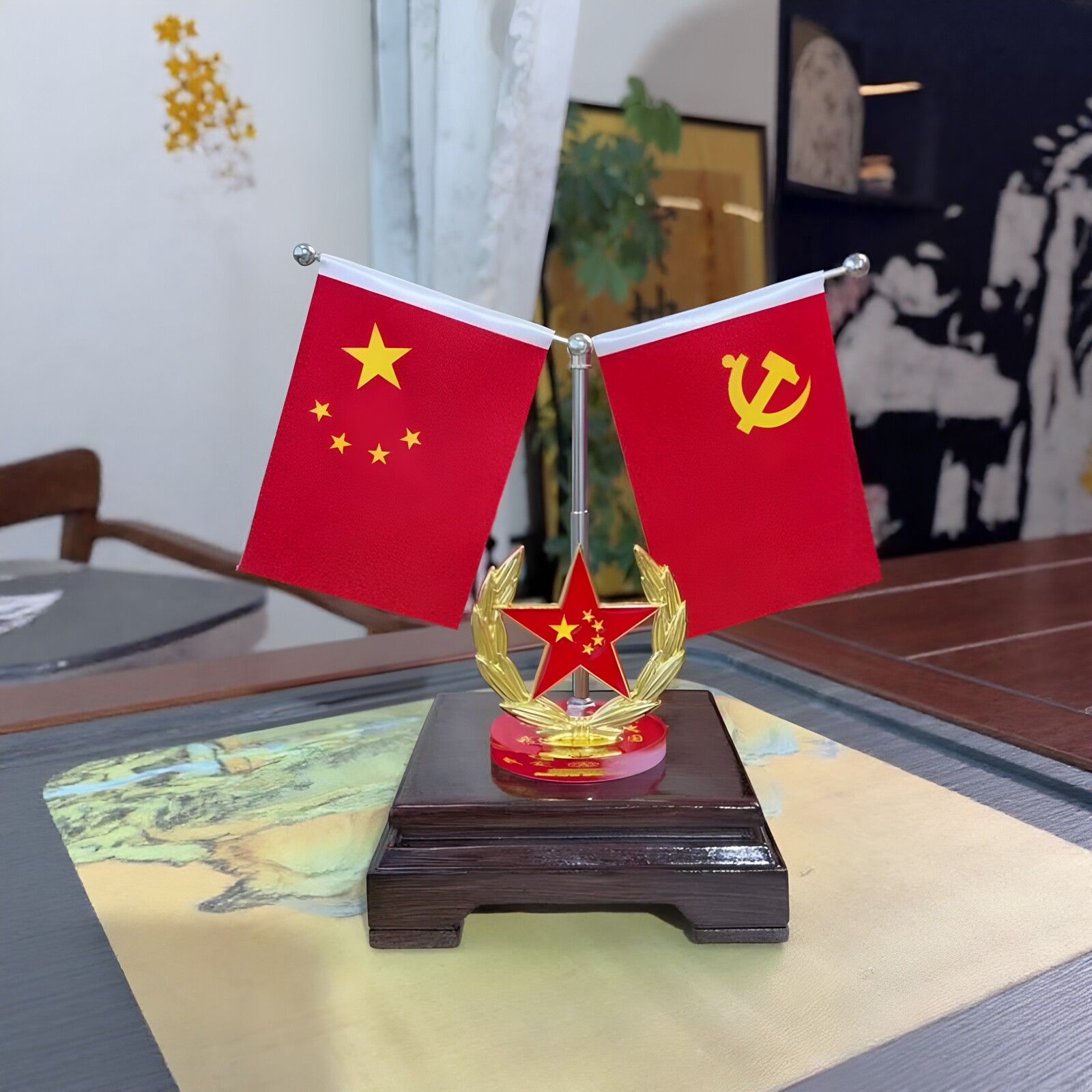 家有靠山！客厅红旗摆件家用红旗装饰摆件