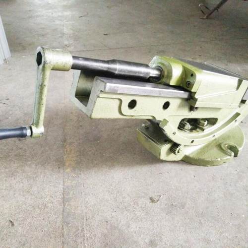 青岛现货供应可倾式油压虎钳双向液压虎钳可调式油压虎钳