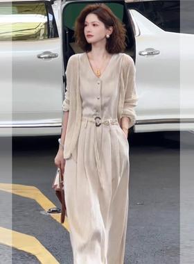 今年流行爆款气质名媛高端女神范高级感精致大方得体杏色连衣裙秋
