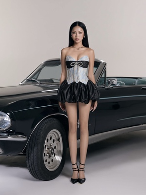 越南小众品牌LANECI抹胸鱼骨拼接上衣+花苞半身裙两件套性感辣妹