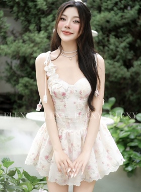 越南正品代购FLEXY吊带花朵碎花连衣裙甜美性感少女感