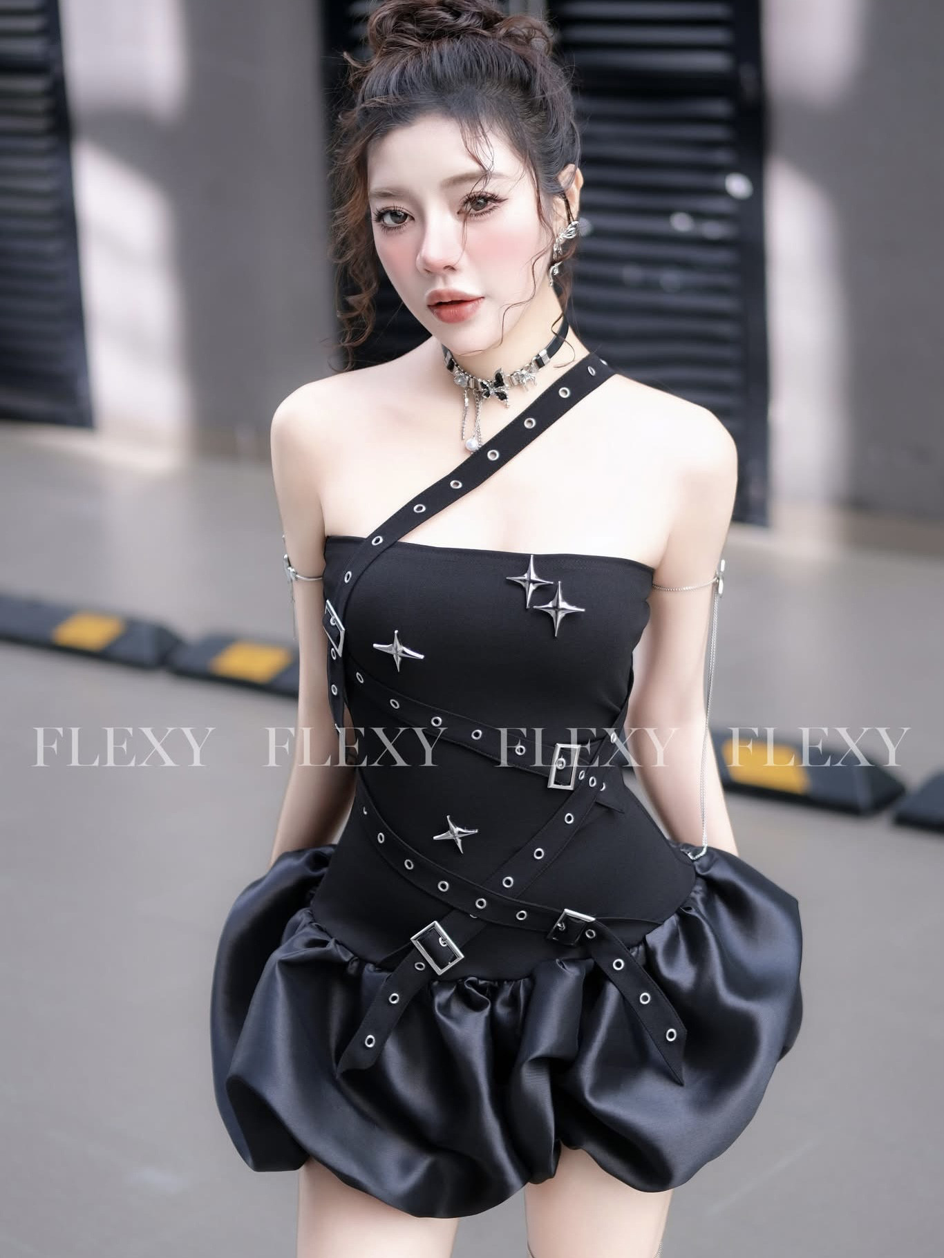 越南正品代购FLEXY抹胸吊带拼接蓬蓬裙辣妹设计感气质时尚连衣裙