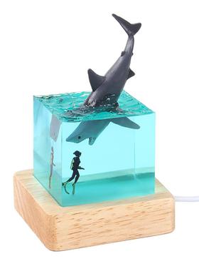 加工定制海洋树脂鲸鱼座头鲸立方体摆件夜光小夜灯生日礼物饰手工