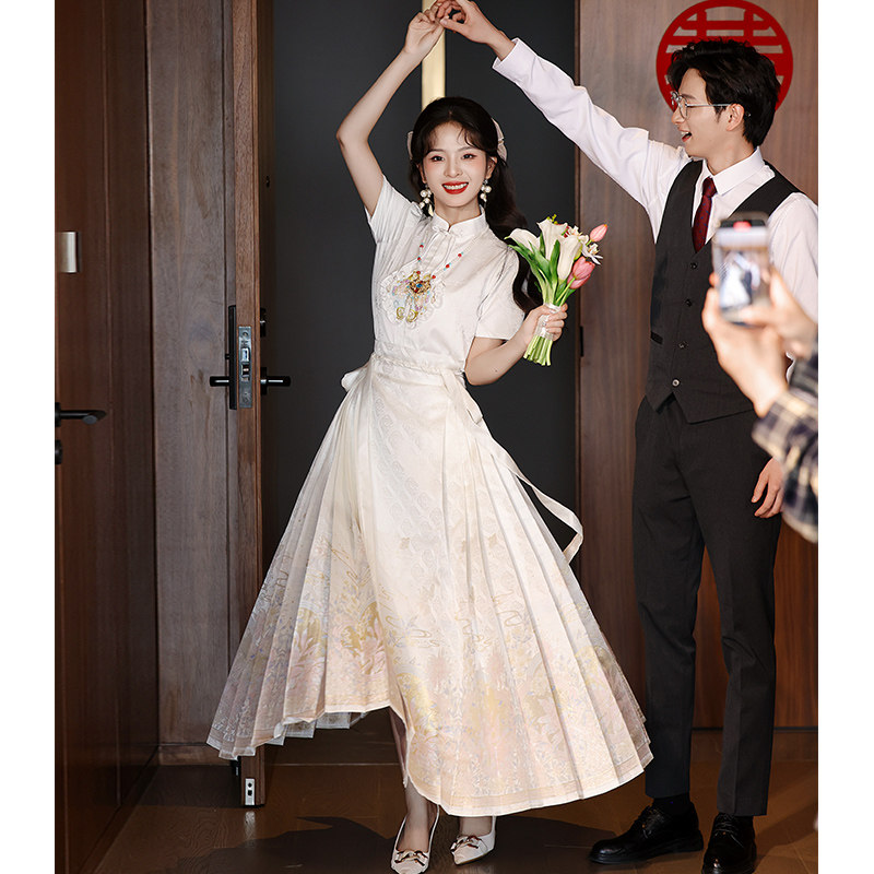 速发新中式婚服马面裙敬酒服新娘订婚礼服裙结婚套装良风改国日常