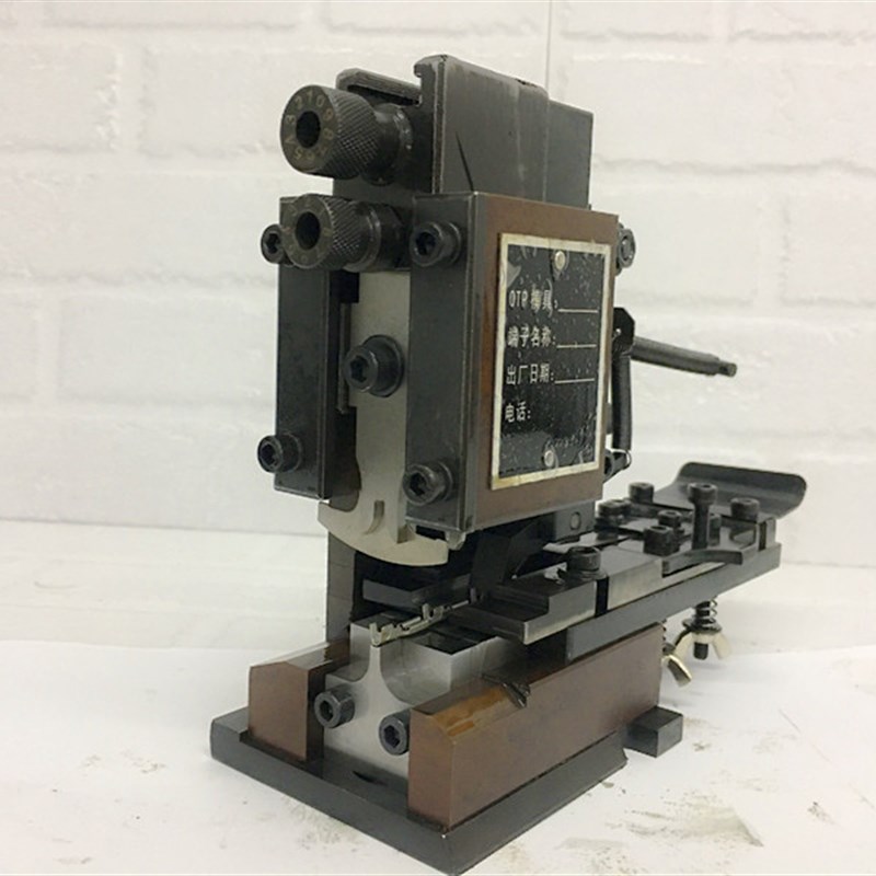 超静音端子机 横 直模具 单粒模具 刀片压接 音端子剥皮 裁 剥线