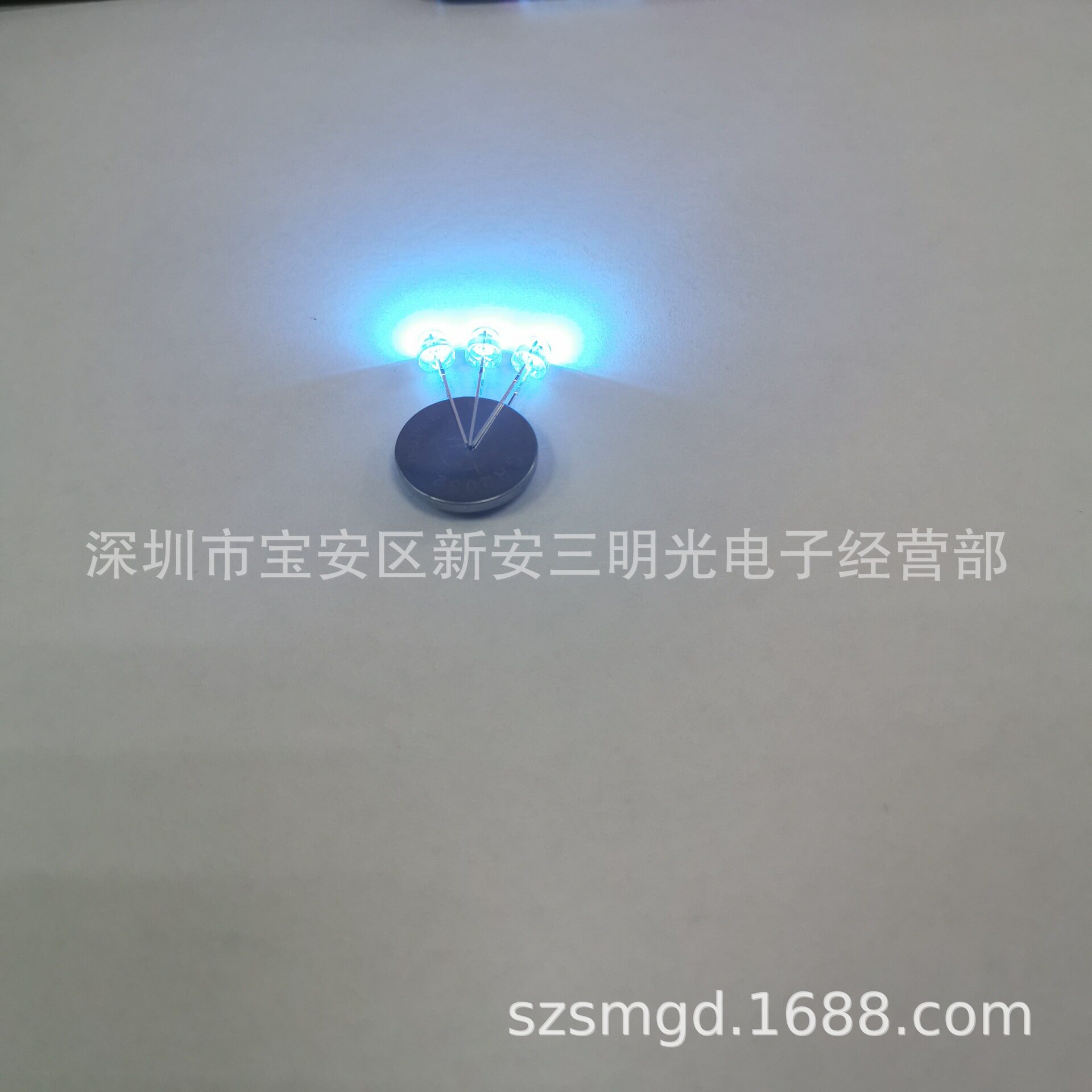 F5草帽冰蓝色LED灯珠 F5mm草帽高亮白发湖蓝色LED 波段480nm左右