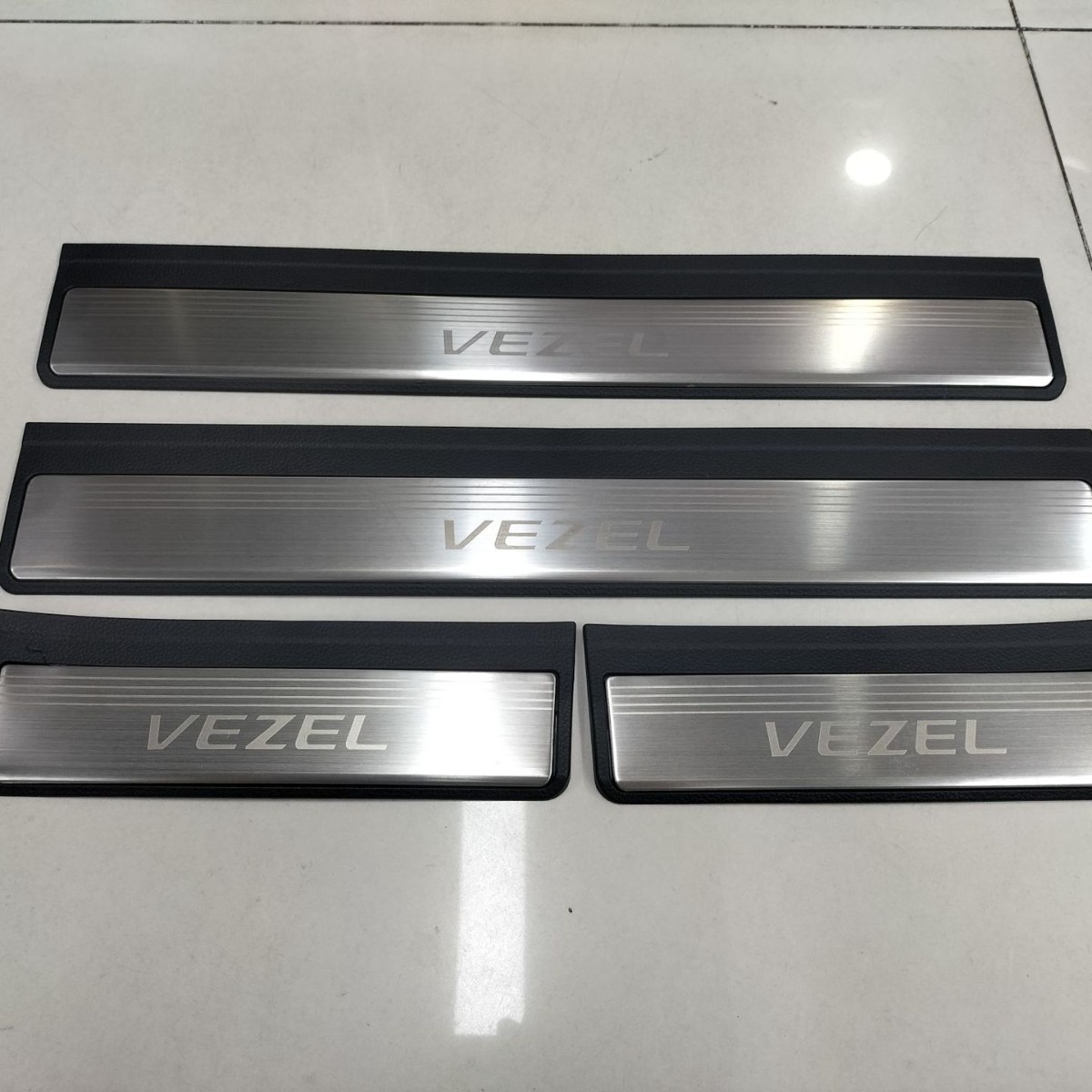 适用于VEZEL 2022款 HRV汽车改装门槛条汽车迎宾踏板内外饰改装