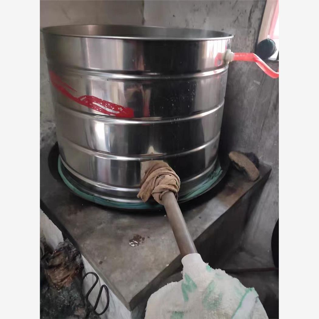 柴火蒸馏传统酿酒设备家用大型烧酒酒器小型白酒酒坊不锈钢商用