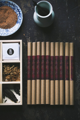 吴山居龙涎香 线香10g花香醇厚， 香气层次丰富，香韵悠长线香