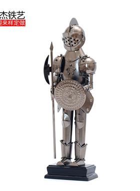 创意家居摆件欧式金属铁艺武士系列盔甲手握各种兵器厂家