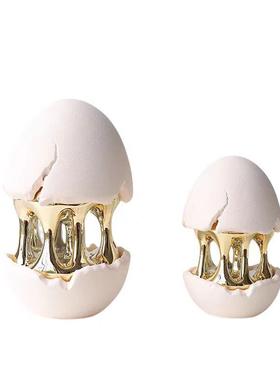 现代轻奢金属装饰品熔岩精灵蛋抽象开裂蛋壳树脂摆件售楼处展柜