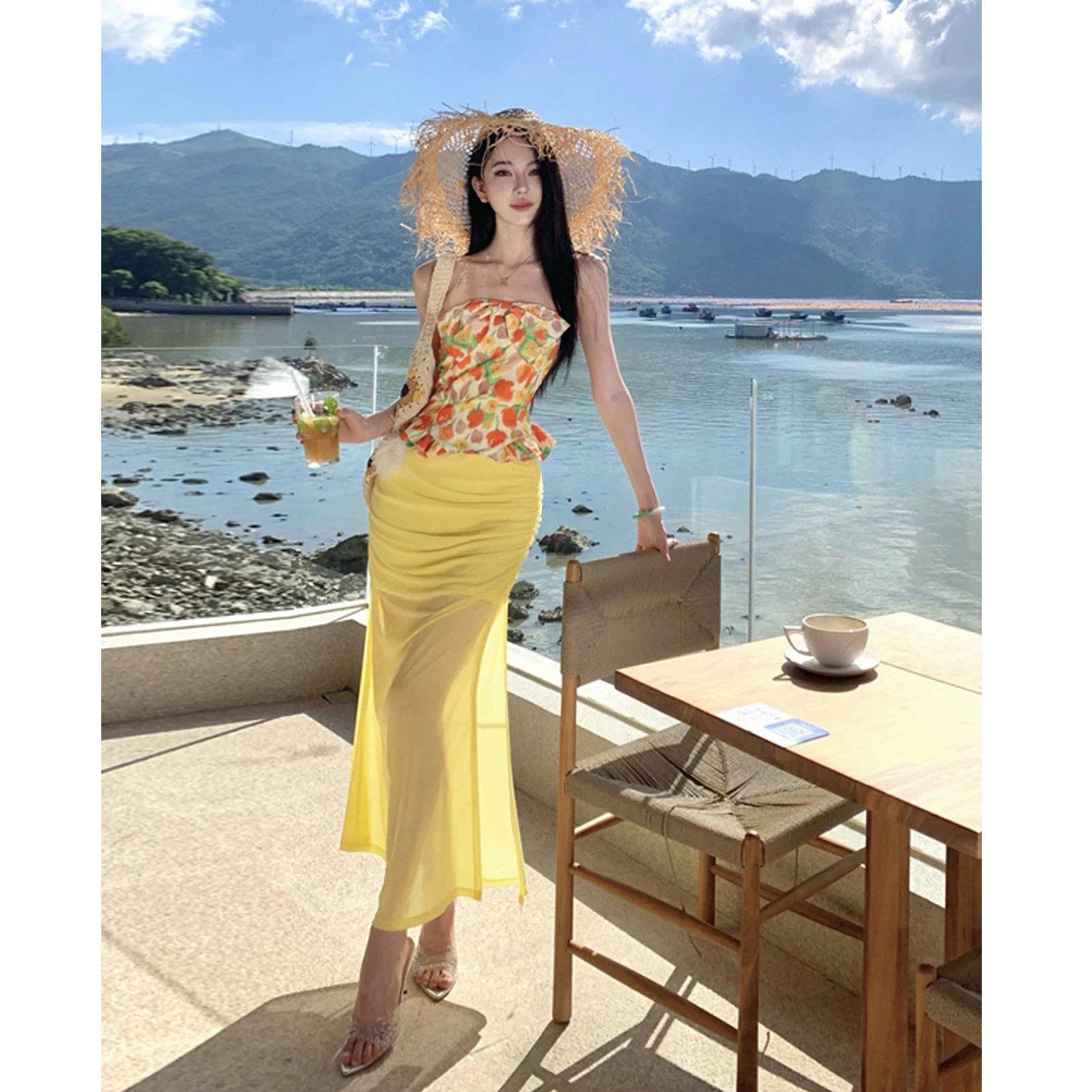 海边度假多巴胺套装三亚沙滩连衣裙抹胸上衣女网纱半身长裙两件套
