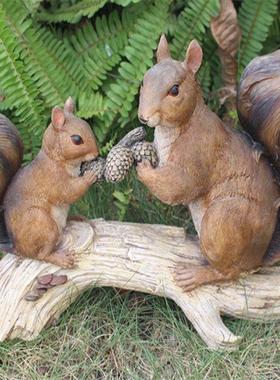 园林公园花园庭院装饰工艺品动物雕塑树脂仿真爬树户外小松鼠摆件