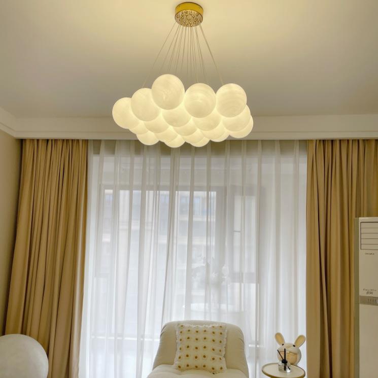 现代简约客厅吊灯法式奶油风设计师时尚个性艺术网红云彩泡泡吊灯