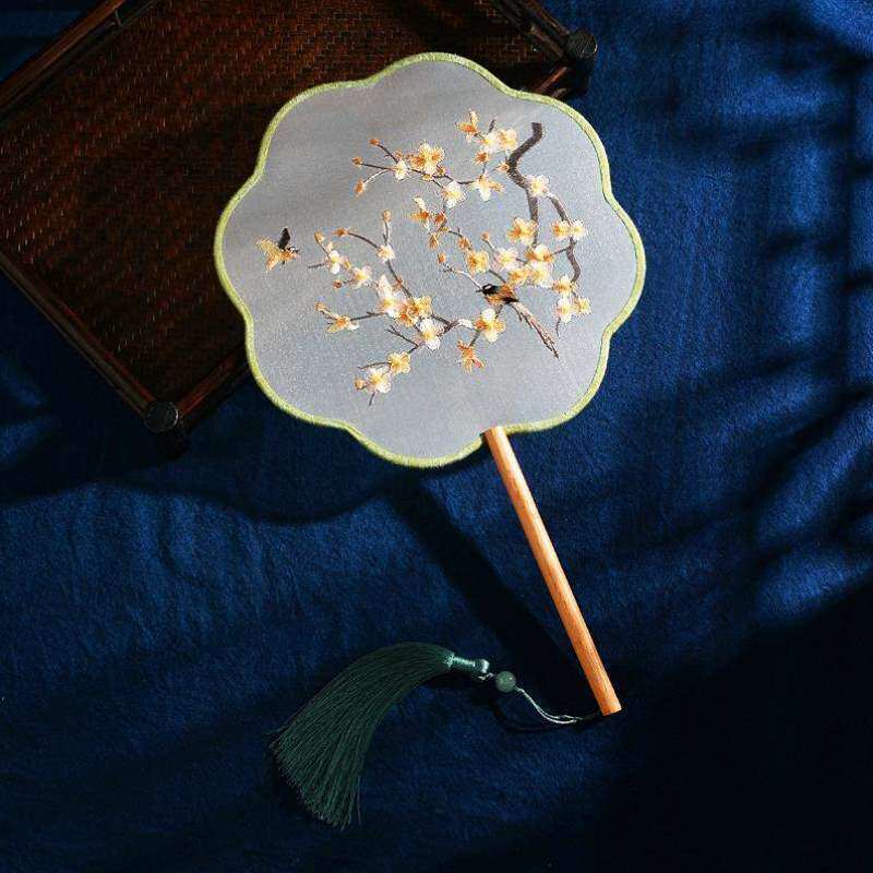 风中国古典梅开宫扇秀女扇子汉服式长柄走旗袍刺绣团扇舞蹈双面