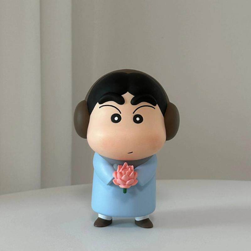 请回答1988正峰蜡笔小新摆件手捧莲花好运莲莲办公室桌面装饰礼物