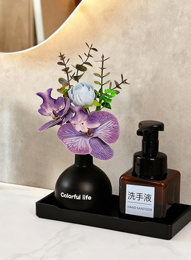 现代简约样板房卫生间洗