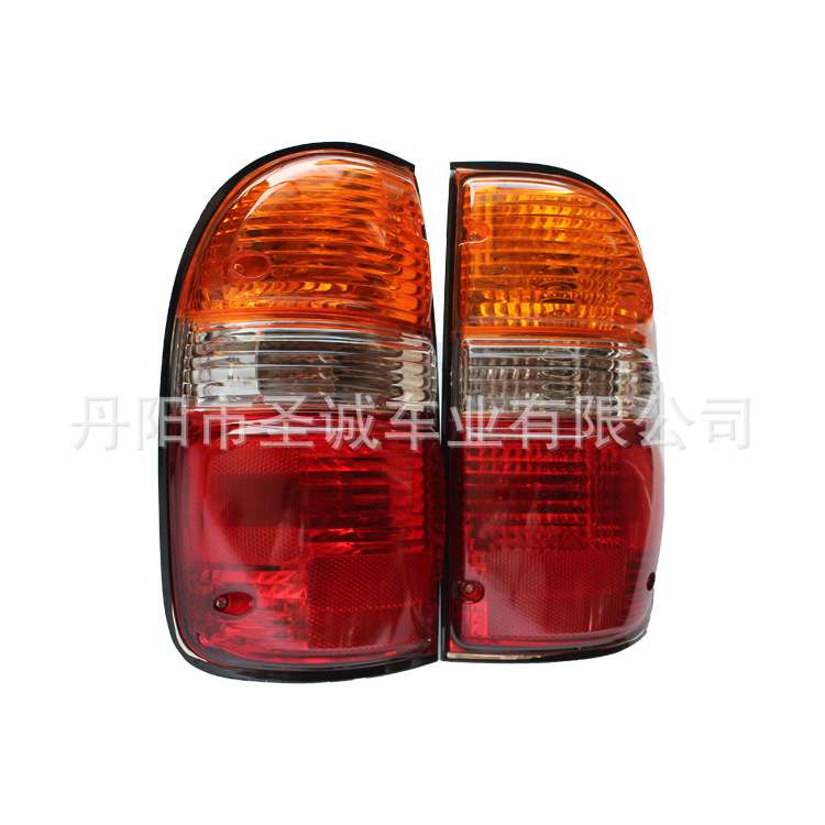 适用于 丰田TOYOTA TACOMA塔库玛2001款后尾灯 后灯