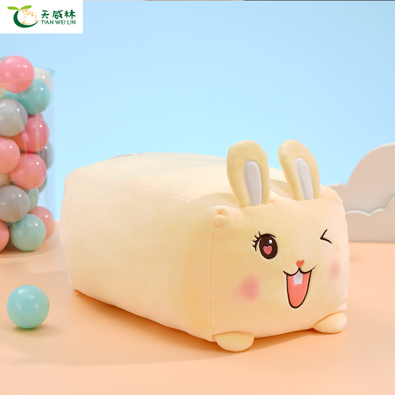 枕头兔子天威林狗抱枕龙PP棉