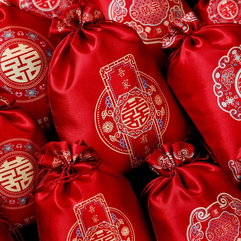 喜糖袋子2026新款婚礼专用缎面结婚手提袋包装高档糖果袋婚礼