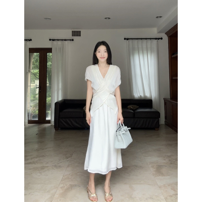 郭九九呢法式优雅假两件交叉蝴蝶亮面显瘦连衣裙夏季气质长裙