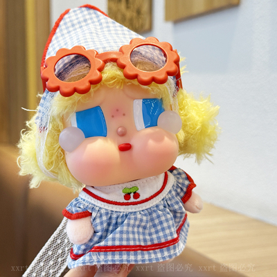 哭娃吊卡衣服沙滩小憩格子裙