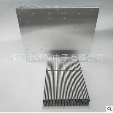 高密齿插片式型材散热器!LED路灯汽车控制器大型设备使用!