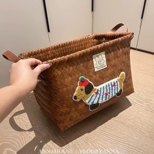 复古手工编织收纳筐腊肠家用防水卧室衣柜衣服整理卡通收纳篮藤